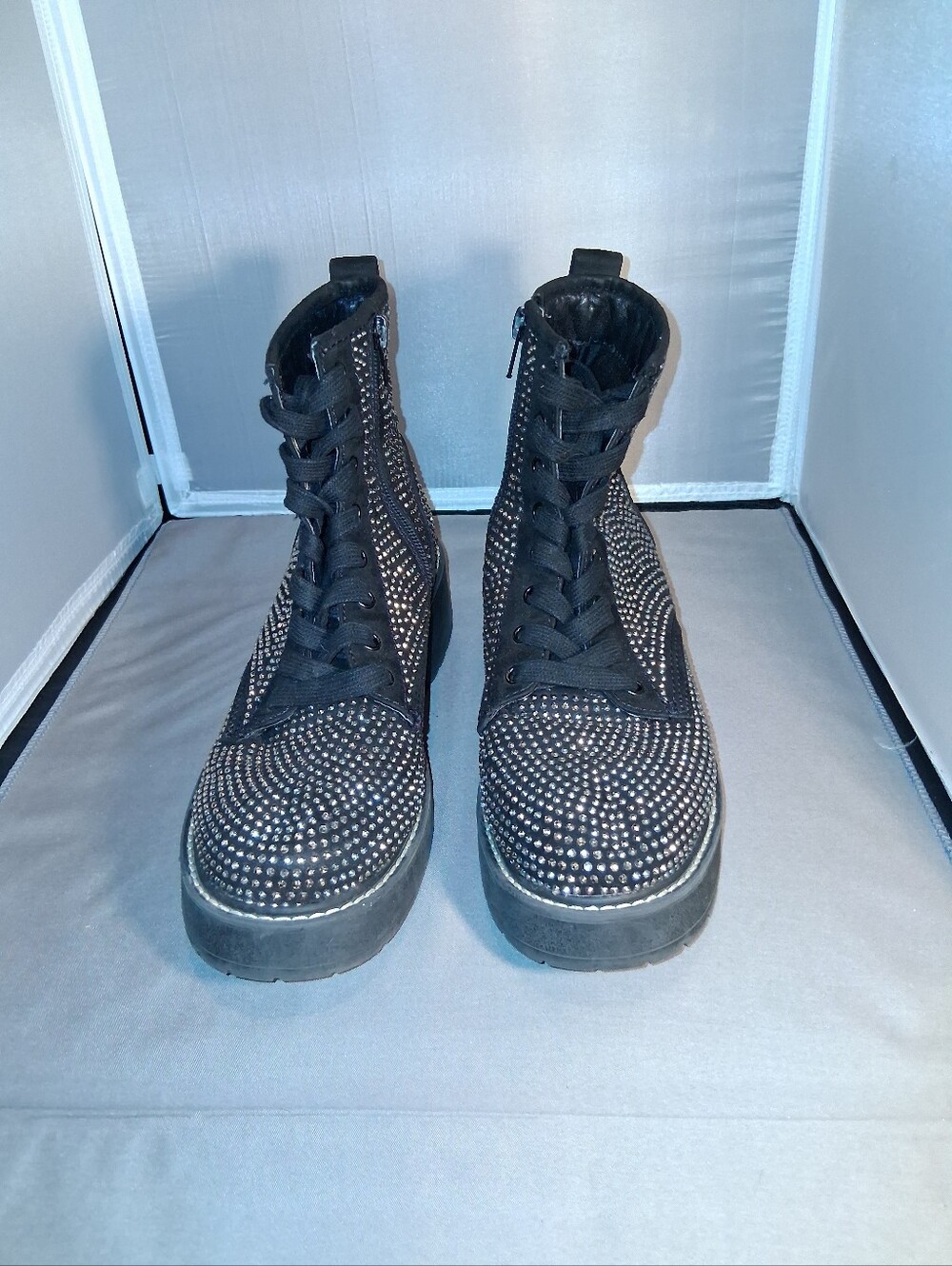 Madden Girl Kurrt Silver Stud Combat Boots Womans Sz 7.5